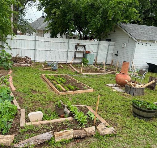 1123 E Oklahoma Avenue, Guthrie, OK 73044