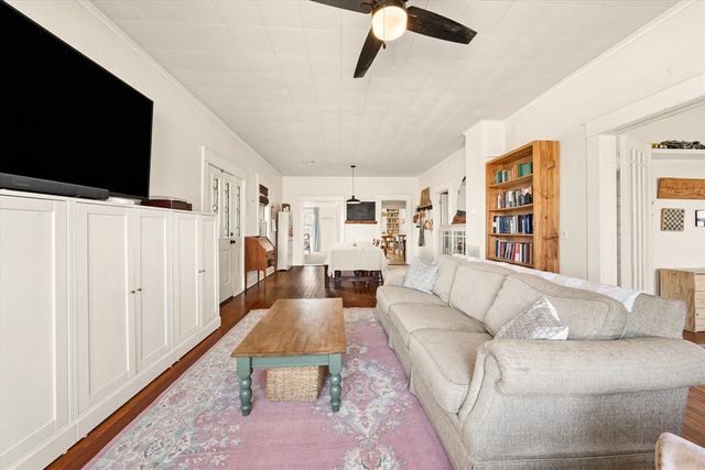 1123 E Oklahoma Avenue, Guthrie, OK 73044