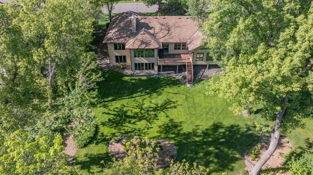 9915 29th Avenue N, Plymouth, MN 55441