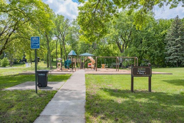 9915 29th Avenue N, Plymouth, MN 55441