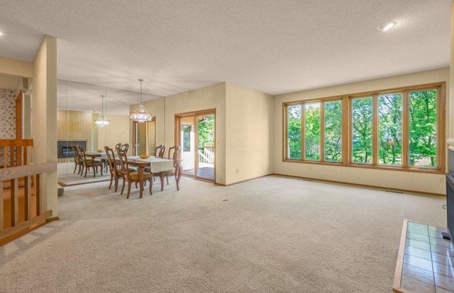 9915 29th Avenue N, Plymouth, MN 55441
