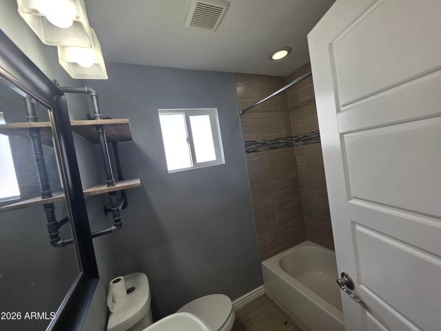 1812 E WHITTON Avenue, Phoenix, AZ 85016