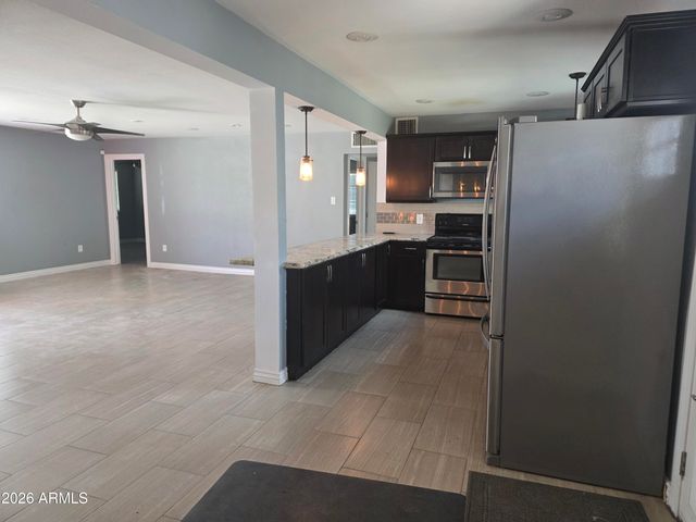 1812 E WHITTON Avenue, Phoenix, AZ 85016