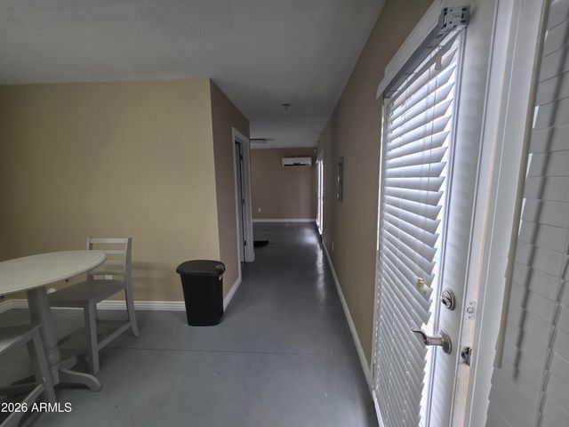1812 E WHITTON Avenue, Phoenix, AZ 85016