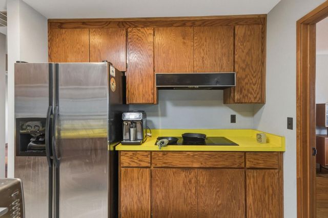 917 Holly Road, Belmont, CA 94002