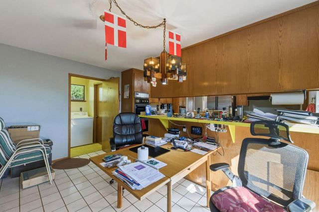 917 Holly Road, Belmont, CA 94002