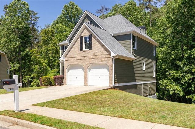 1308 Red Hill Road, Marietta, GA 30008