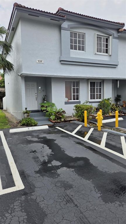 8300 NW 10th Street, Miami, FL 33126
