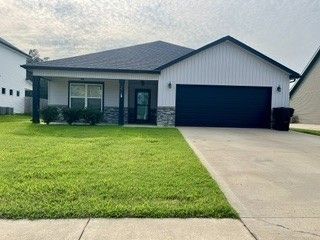 278 Crusaw Dr, Clarksville, TN 37043