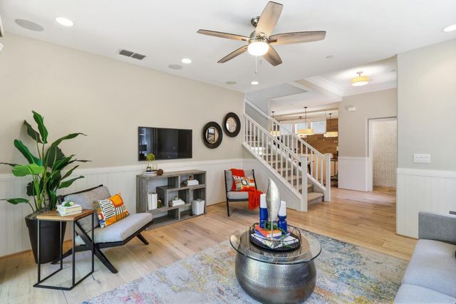 138 Colner Cir, Folsom, CA 95630