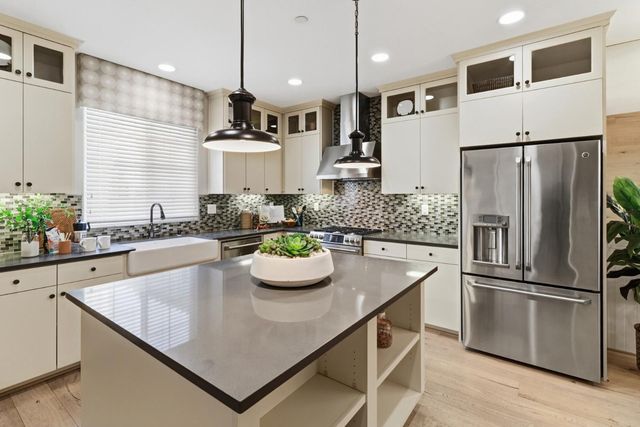 138 Colner Cir, Folsom, CA 95630