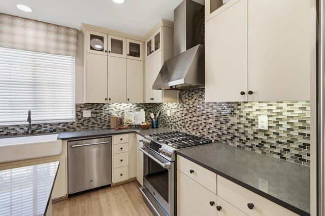 138 Colner Cir, Folsom, CA 95630