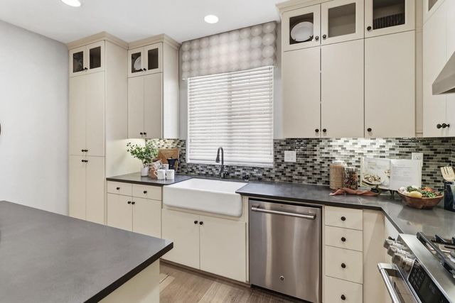 138 Colner Cir, Folsom, CA 95630