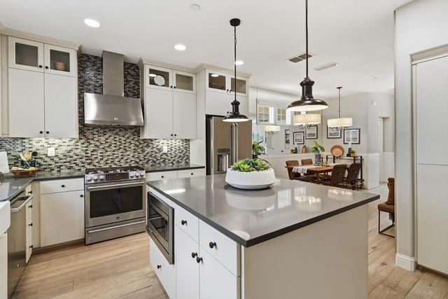 138 Colner Cir, Folsom, CA 95630