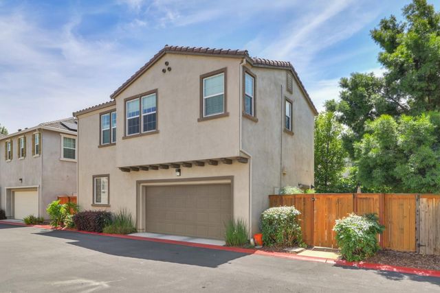 138 Colner Cir, Folsom, CA 95630