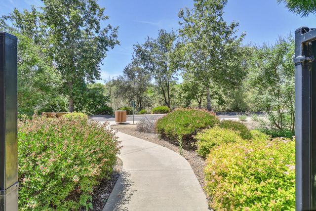 138 Colner Cir, Folsom, CA 95630