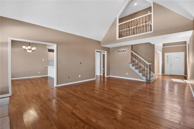 2018 Lexington Road, Pleasant Hill, MO 64080