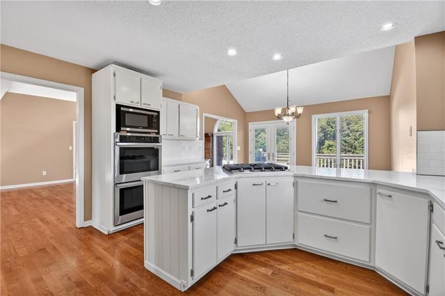 2018 Lexington Road, Pleasant Hill, MO 64080