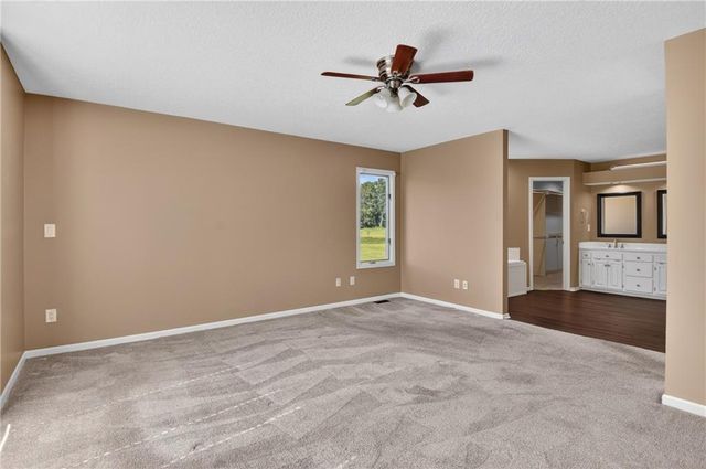 2018 Lexington Road, Pleasant Hill, MO 64080