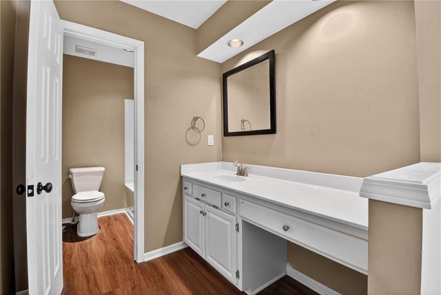 2018 Lexington Road, Pleasant Hill, MO 64080