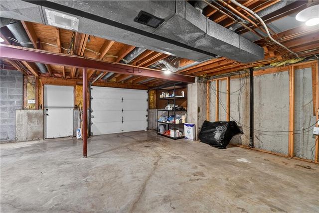 2018 Lexington Road, Pleasant Hill, MO 64080
