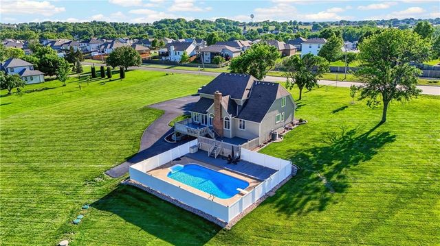 2018 Lexington Road, Pleasant Hill, MO 64080