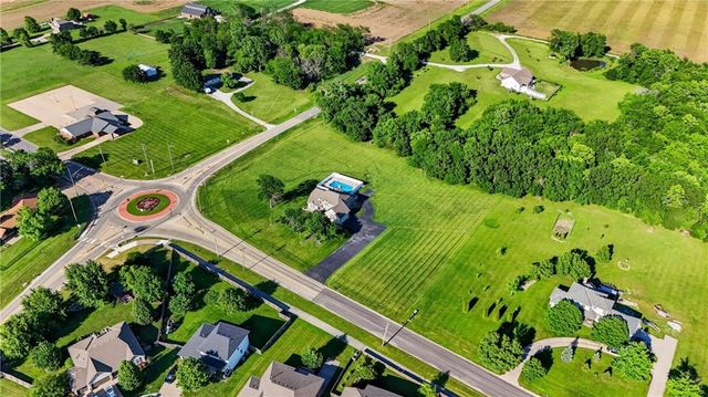2018 Lexington Road, Pleasant Hill, MO 64080