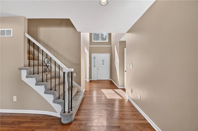 2018 Lexington Road, Pleasant Hill, MO 64080