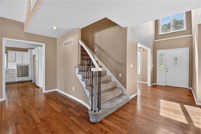2018 Lexington Road, Pleasant Hill, MO 64080
