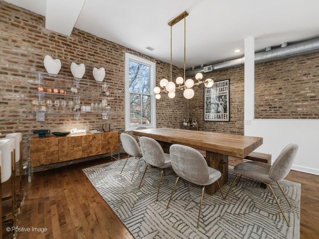 811 W WEBSTER Avenue F, Chicago, IL 60614