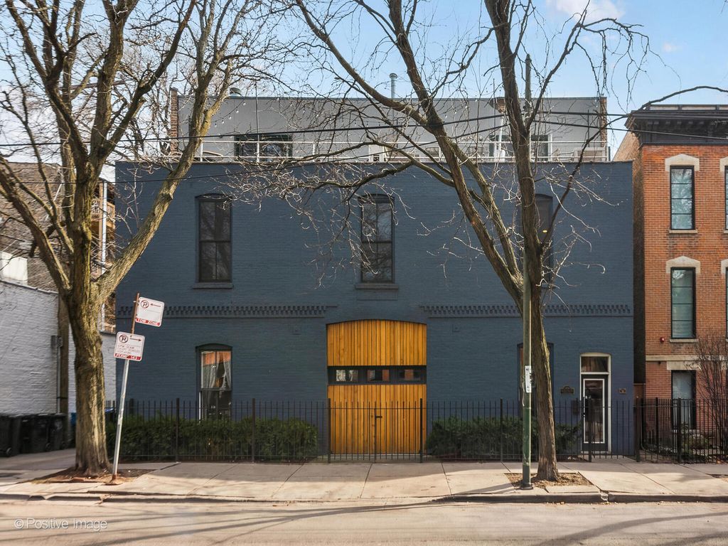 811 W WEBSTER Avenue F, Chicago, IL 60614