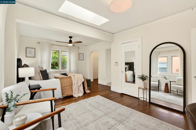 3236 Bona St, Oakland, CA 94601