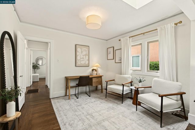 3236 Bona St, Oakland, CA 94601