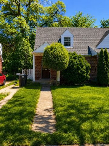 12664 Kelly Road, Detroit, MI 48224