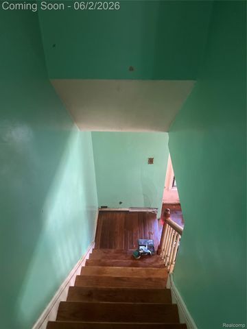 12664 Kelly Road, Detroit, MI 48224