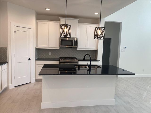 31323 Balsam Hawk Lane, Hockley, TX 77447