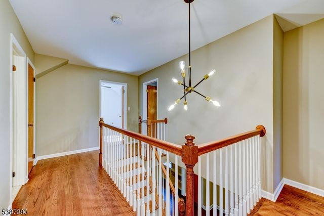 40 France Dr, Branchburg Twp., NJ 08876