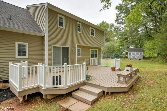 40 France Dr, Branchburg Twp., NJ 08876