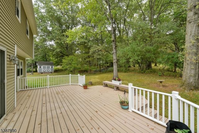 40 France Dr, Branchburg Twp., NJ 08876