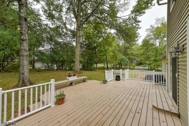 40 France Dr, Branchburg Twp., NJ 08876