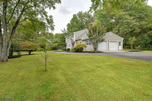 40 France Dr, Branchburg Twp., NJ 08876