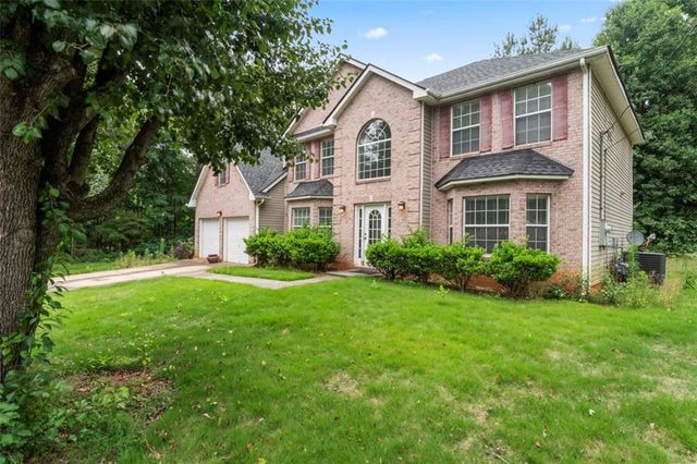 4042 Smithfield Trail, Ellenwood, GA 30294