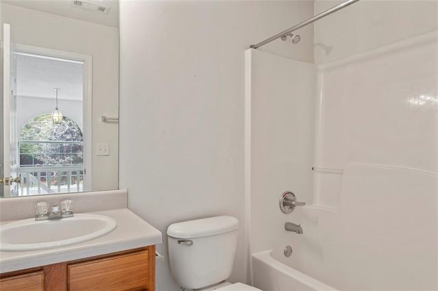 4042 Smithfield Trail, Ellenwood, GA 30294