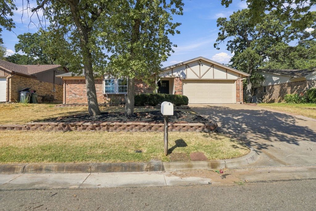 3708 Bordeaux Court, Arlington, TX 76016 — photo 2
