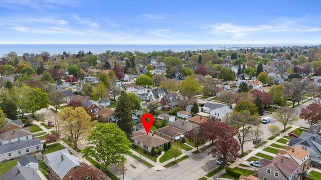 2821 Green STREET, Racine, WI 53402