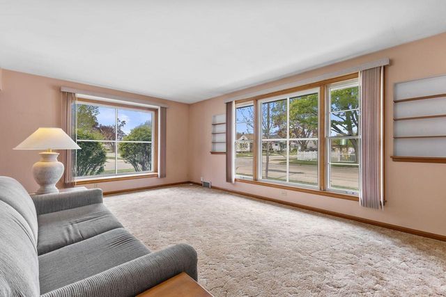 2821 Green STREET, Racine, WI 53402
