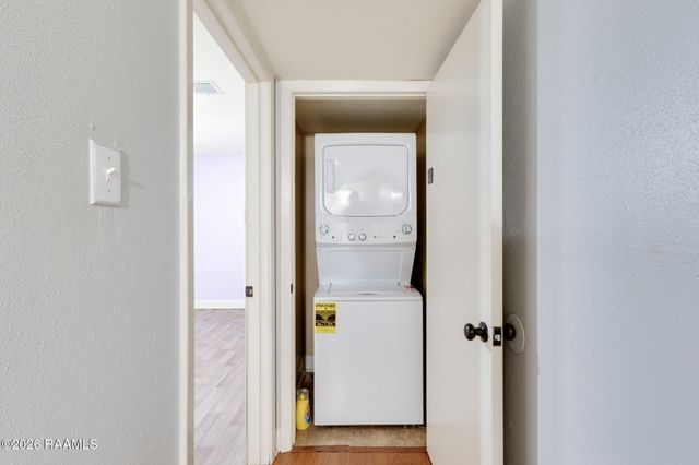 3121 Johnston Street Apt 202, Lafayette, LA 70503