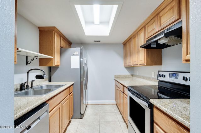 3121 Johnston Street Apt 202, Lafayette, LA 70503