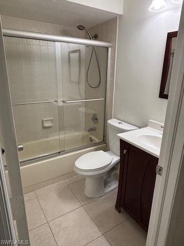 2093 Pine Isle LN 2093, Naples, FL 34112