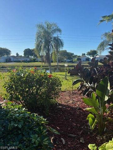 2093 Pine Isle LN 2093, Naples, FL 34112